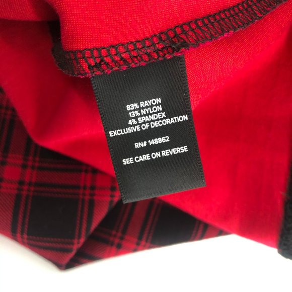 Torrid 00 10 M L black red plaid checkered skirt - Picture 3 of 6